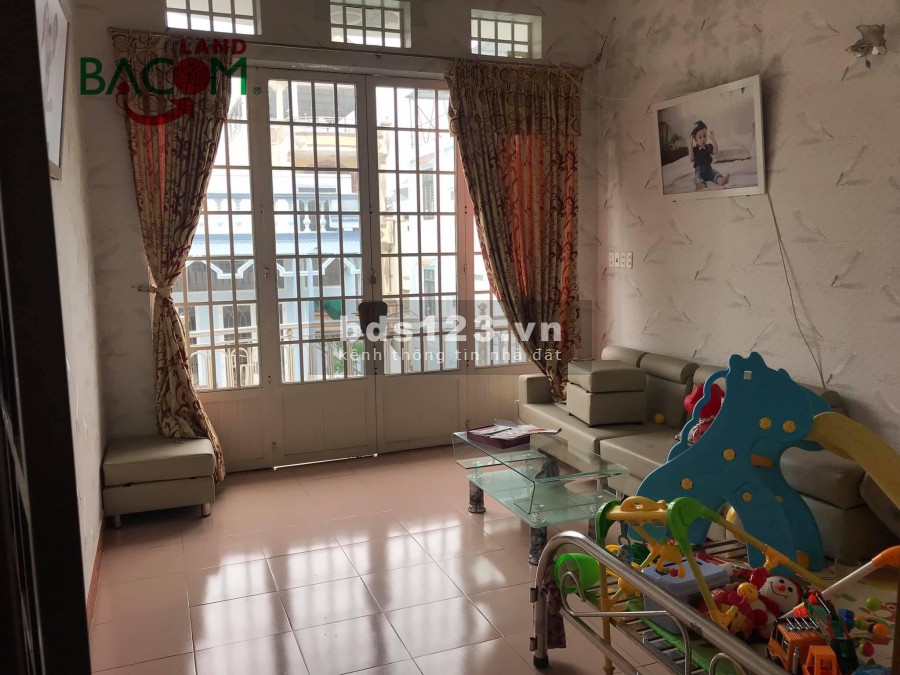 Bán nhà mặt tiền đường Lữ Mành, Trung tâm Biên Hòa 1T3L dt 200m2 giá chỉ hơn 5ty