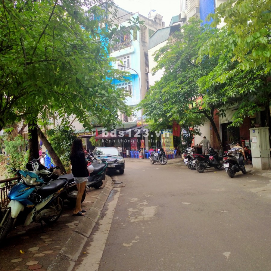 (Bán Gấp) Nhà Mặt Ngõ Văn Chương 45m x 2 Tầng, mặt tiền: 5m. 2 mặt Ngõ xe 3 Gác, Cạnh Hồ Văn Chương. Giá: 3.1 tỷ.