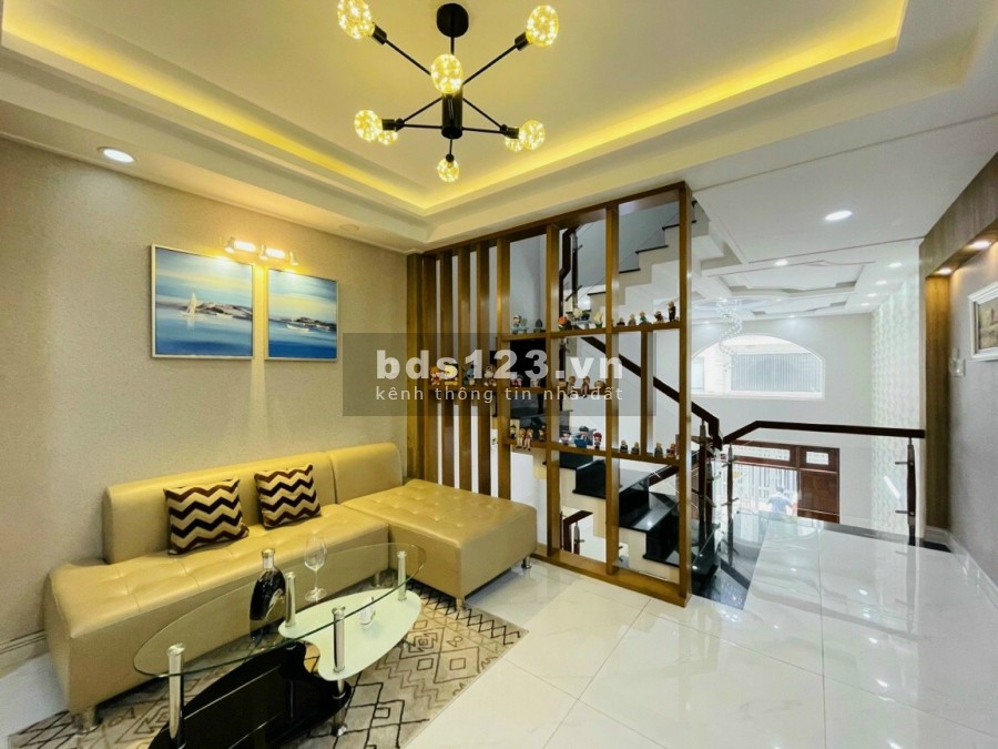 Biệt thự cho thuê đường Sư Vạn Hạnh, Quận 10 - nhà siêu xinh nội thất cao cấp có hầm để xe hơi
