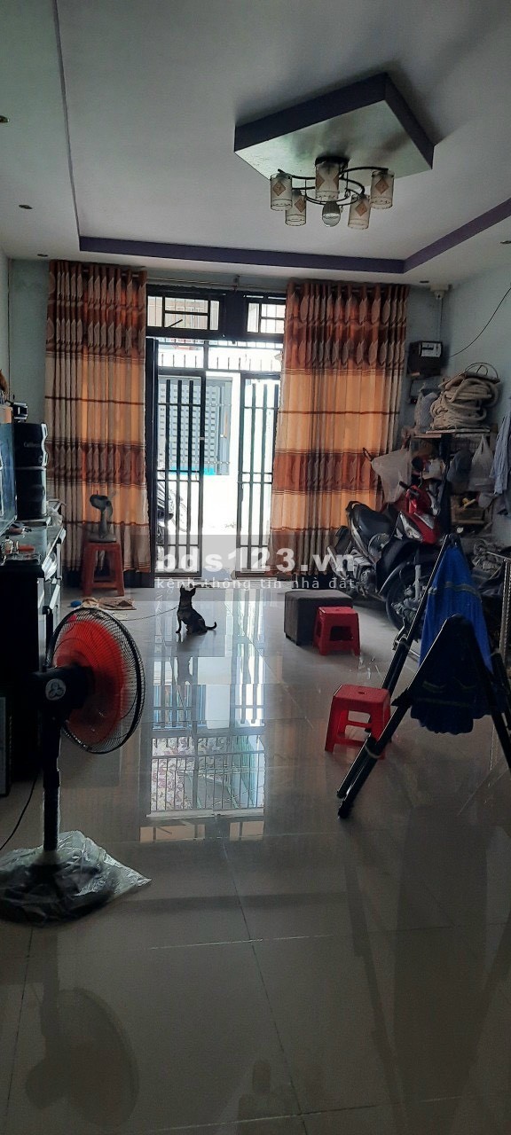 Cần bán gấp lại nhà đường Trương Thị Như, Xuân Thới Sơn, 83m2 giá 960 triệu.