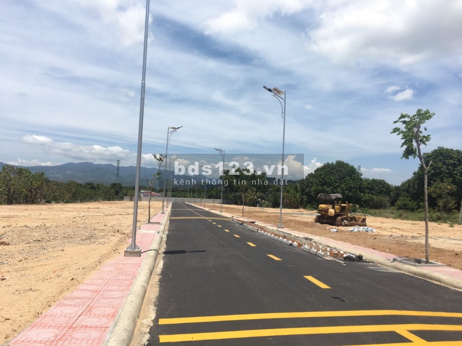 Đổ Nợ Bán Gấp Đất Nền Gần Biển Tại Cam Lâm- Khánh Hòa Chỉ 950/Nền