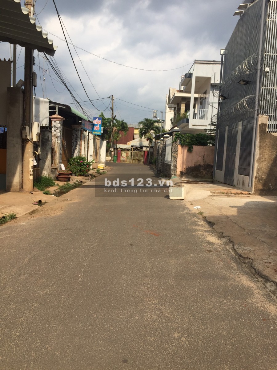 Bán nhà cũ hẻm 149 Hùng Vương phường Xuân Hòa TP Long Khánh