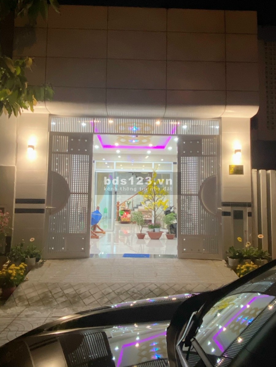 Mặt Tiền Đường Trần Bạch Đằng ( gần trường Học Võ văn Kiệt ) P.An Hòa Rạch Gía KG: 5X22m, 1 lầu
