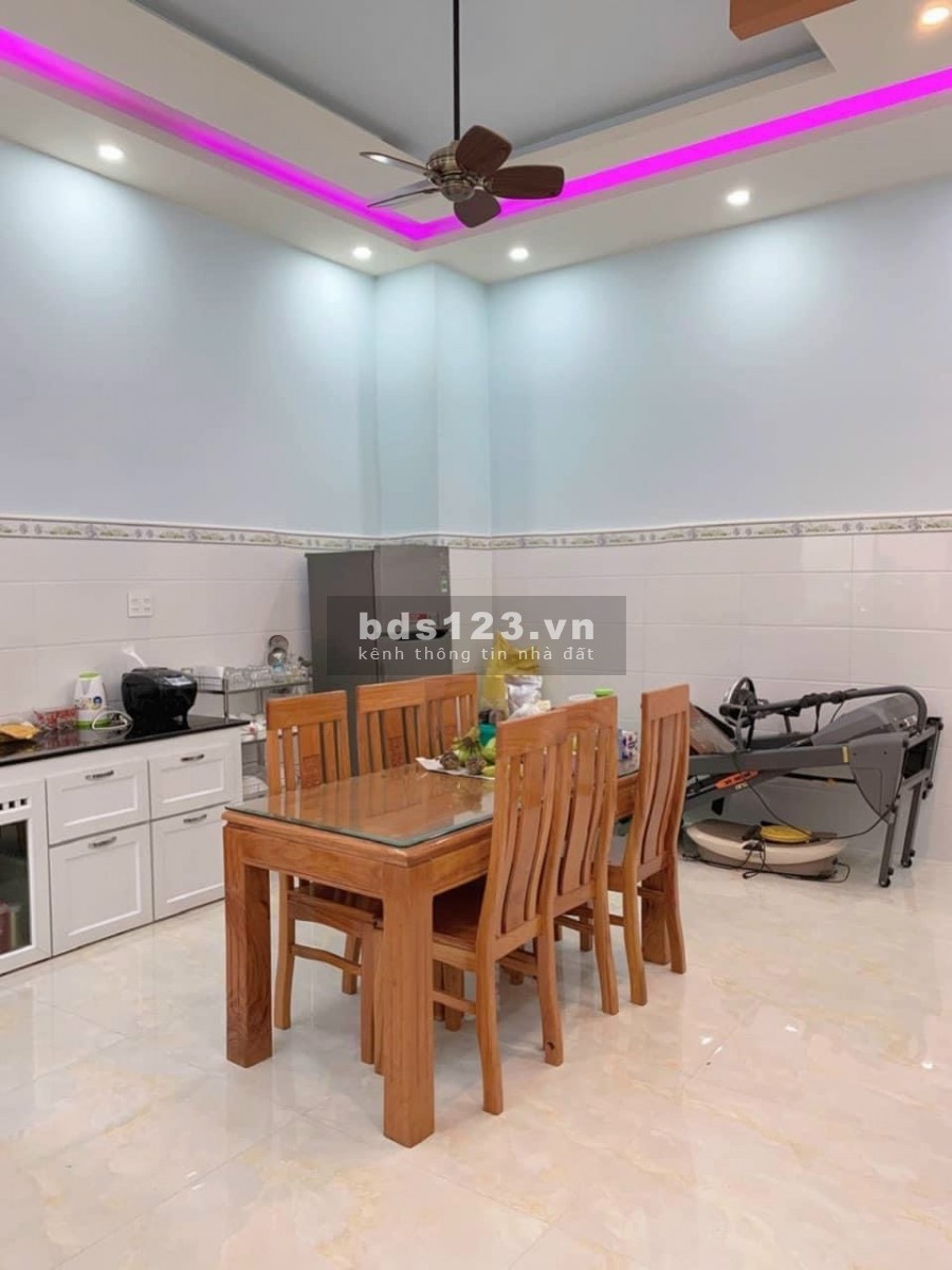 Mặt Tiền Đường Trần Bạch Đằng ( gần trường Học Võ văn Kiệt ) P.An Hòa Rạch Gía KG: 5X22m, 1 lầu
