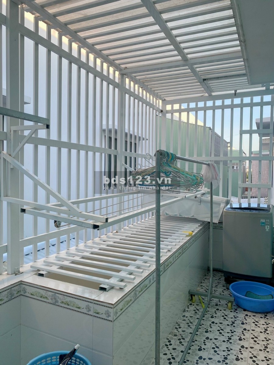 Mặt Tiền Đường Trần Bạch Đằng ( gần trường Học Võ văn Kiệt ) P.An Hòa Rạch Gía KG: 5X22m, 1 lầu