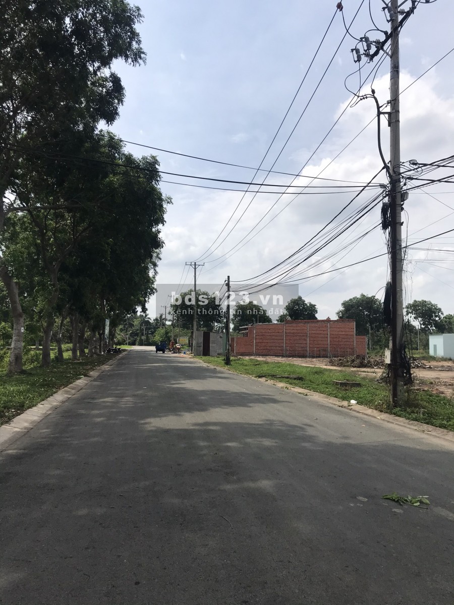 Ngân hàng thanh lý lô đất 125m2 mặt tiền Đại Lộ Long An, giá 1tỷ2, có sổ riêng, hỗ trợ vay ngân hàng, trả góp không lãi suất