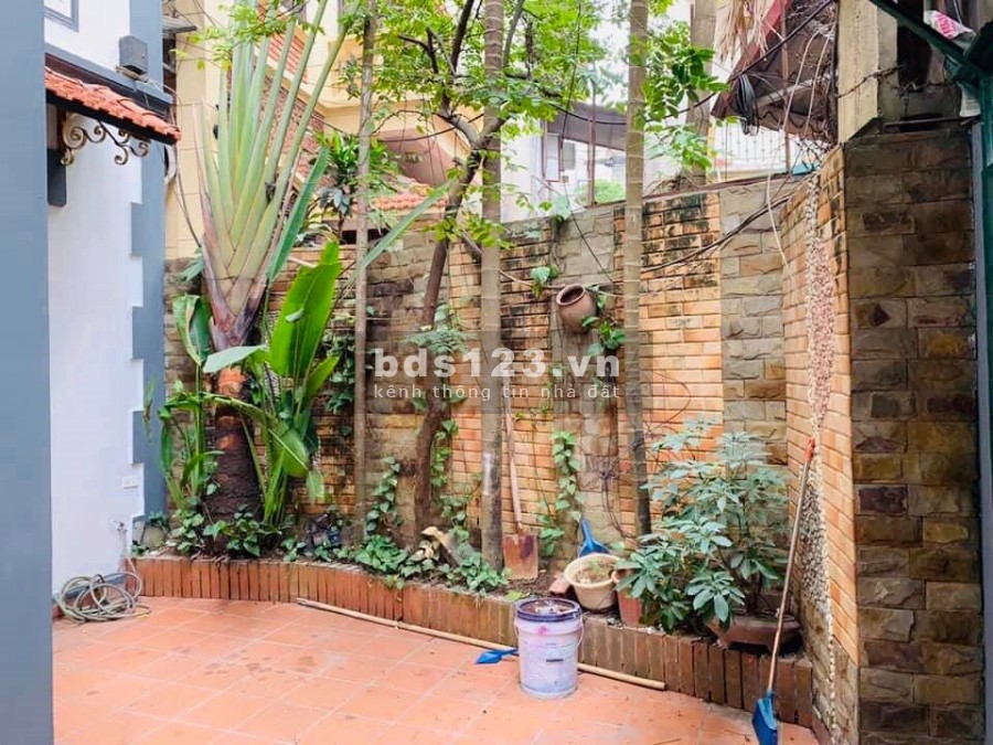 Ô tô qua nhà, kinh doanh, Đội Cấn, Ba Đình 85m2x4 tầng, mặt tiền 5,8m, 4 mặt thoáng