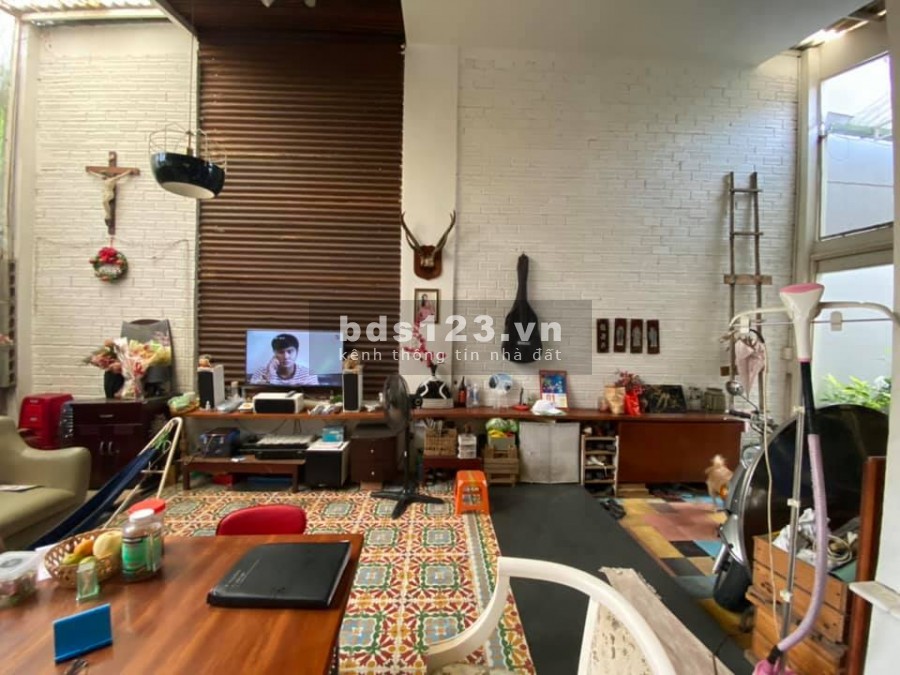 Bán Nhà Phố Đường Nguyễn Thượng Hiền Quận Bình Thạnh. DT: 105m2. LH: 0932155399.