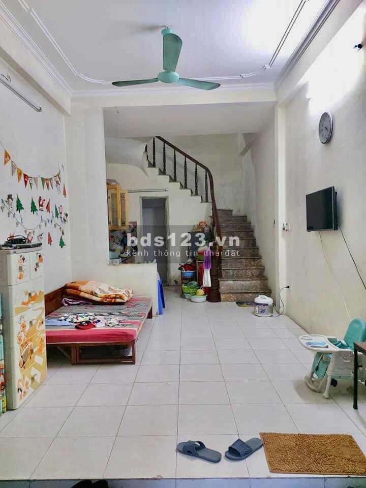 BÁN NHÀ CỰC HIẾM ĐỊNH CÔNG OTO CON VÀO NHÀ, 40M GIÁ CHỈ HƠN 3 TỶ