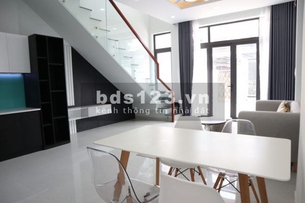 Nhà Bán Ngang 3m x Dài 11m(33m2)Cao Đạt Quận 5 Chỉ 5.8Tỷ.
