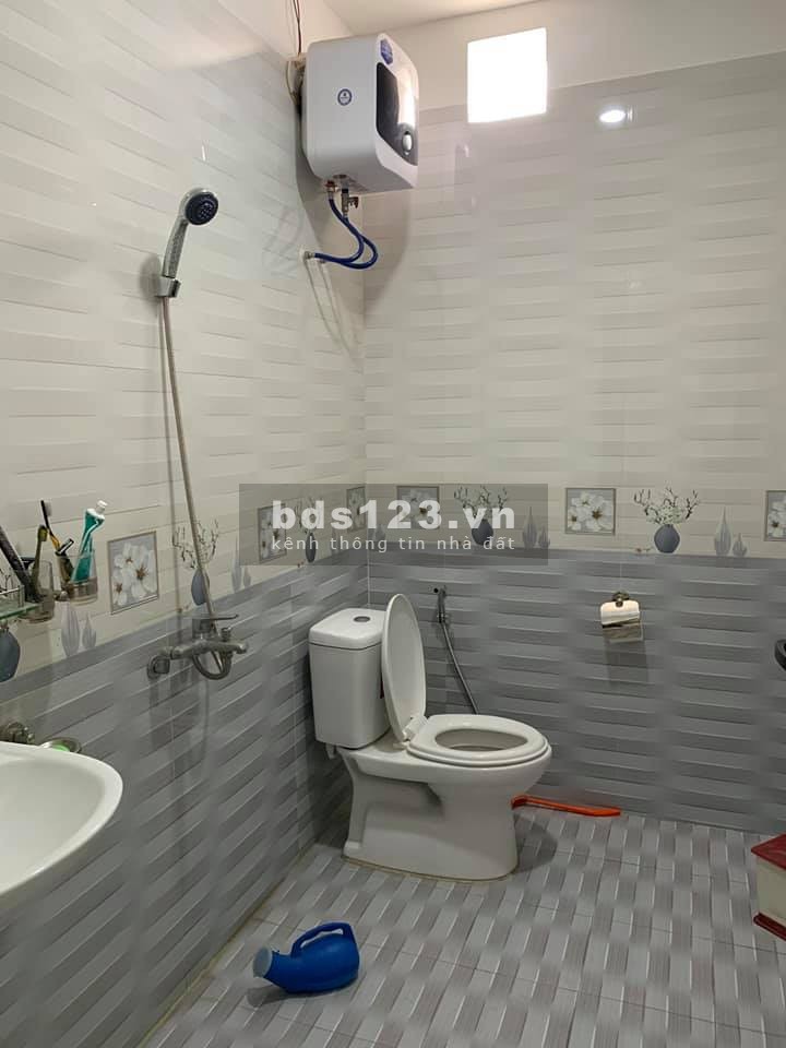 BÁN NHÀ 3 TẦNG TẠI HÙNG VƯƠNG, HỒNG BÀNG