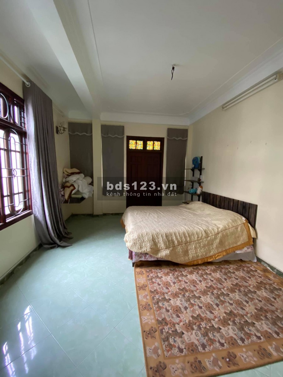 Siêu Hiếm Đội Cấn 55m2 4 tầng mặt tiền 4 giá 4.3 tỷ
