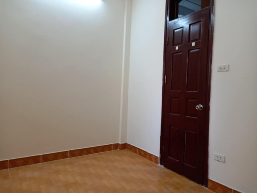 Bán Nhà 4 Tầng, Cầu Lủ, Hoàng Mai, DT 35m2, Gần Phố, Ô Tô Đỗ 10m.