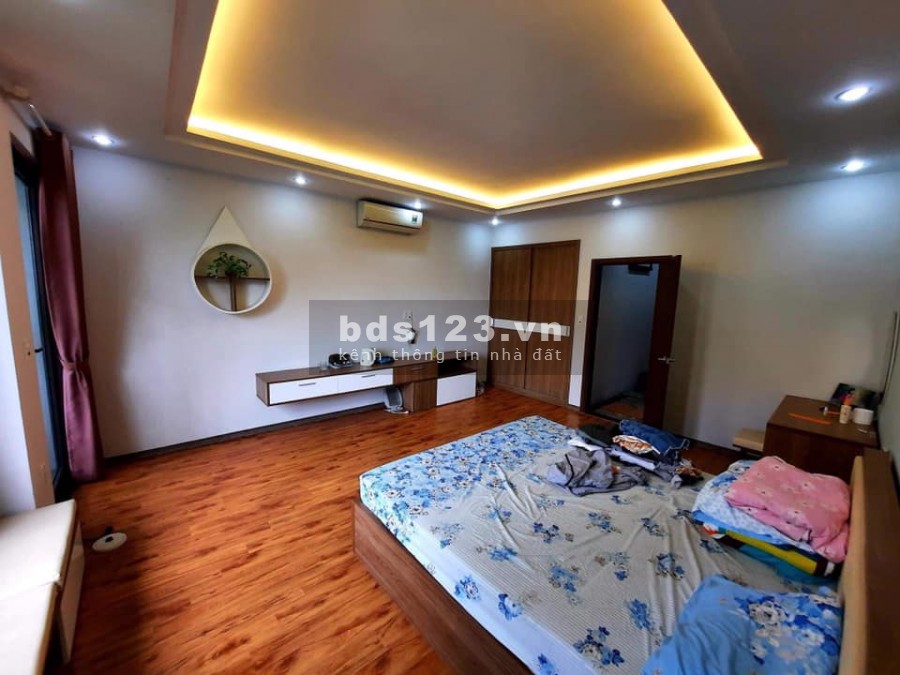 Bán nhà khu phân lô cán bộ cấp cao hộ khẩu Ba Đình thoáng trước sau