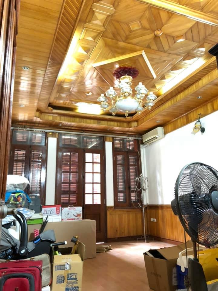 Bán Nhà Phân Lô Định Công Thượng 74m2, Ô Tô Tránh, Lô Góc 3 Mặt Thoáng, Nội Thất Gỗ, MT 4m