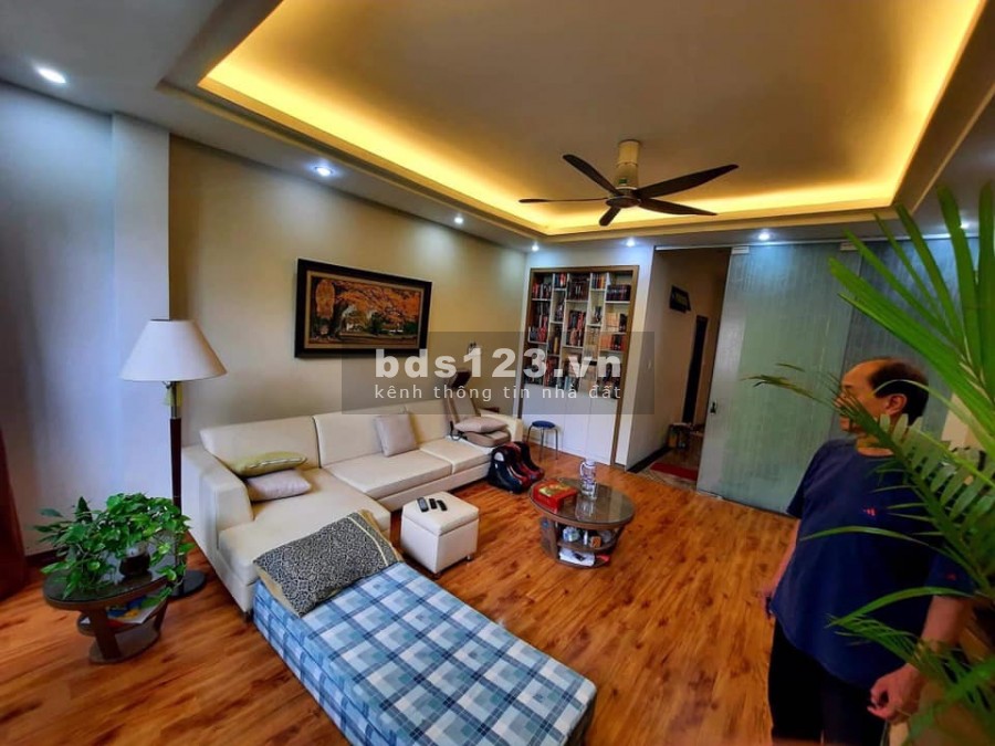 Bán nhà khu phân lô cán bộ cấp cao hộ khẩu Ba Đình thoáng trước sau