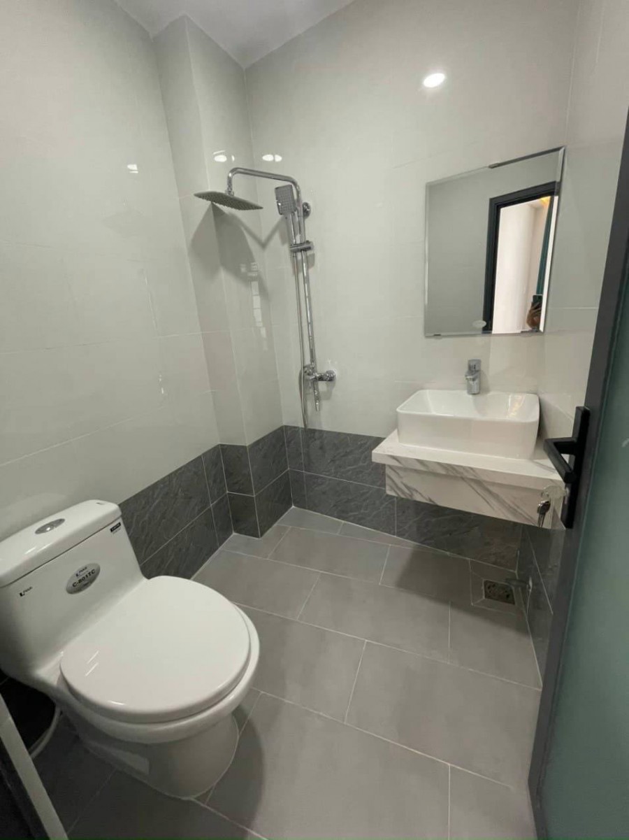 BÁN NHÀ 6.5 TỶ ĐƯỜNG HOÀNG HOA THÁM, 42 M2 QUẬN PHÚ NHUẬN