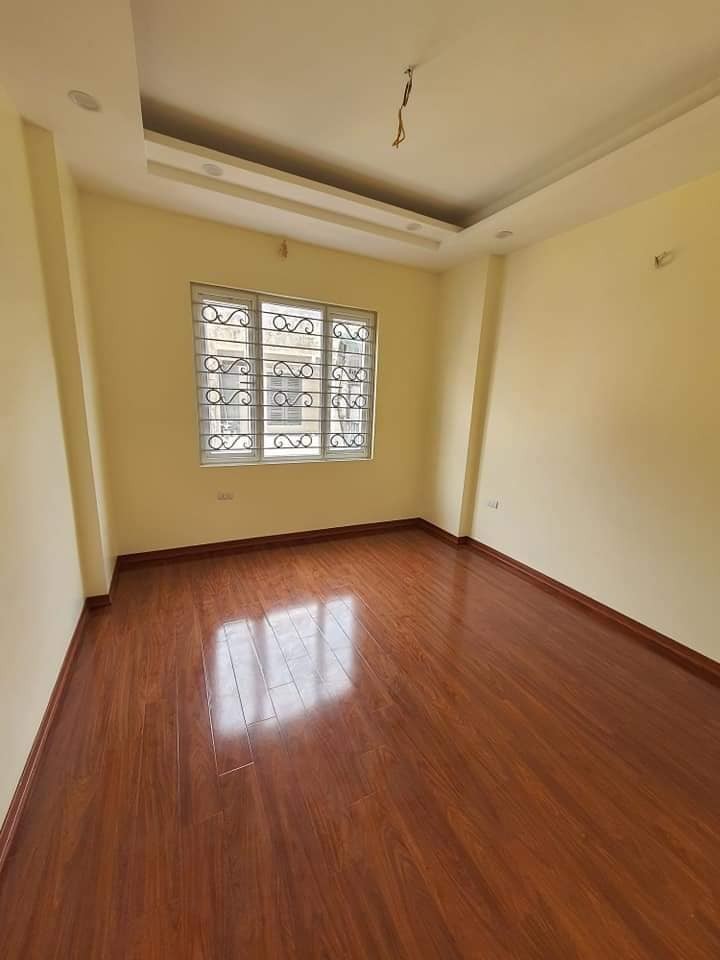 NHÀ CHÙA BỘC TT ĐỐNG ĐA 40M*4 TẦNG GIÁ 5,45 TỶ MỚI KOONG KINH DOANH VP 40M RA OTO