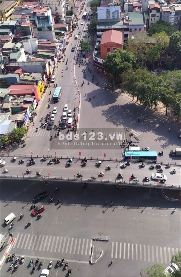NHÀ MẶT PHỐ NGÃ TƯ THÁI HÀ TÂY SƠN, CHÙA BỘC, ĐĐ. KINH DOANH SIÊU KHỦNG, ĐANG CHO THUÊ 30/tháng