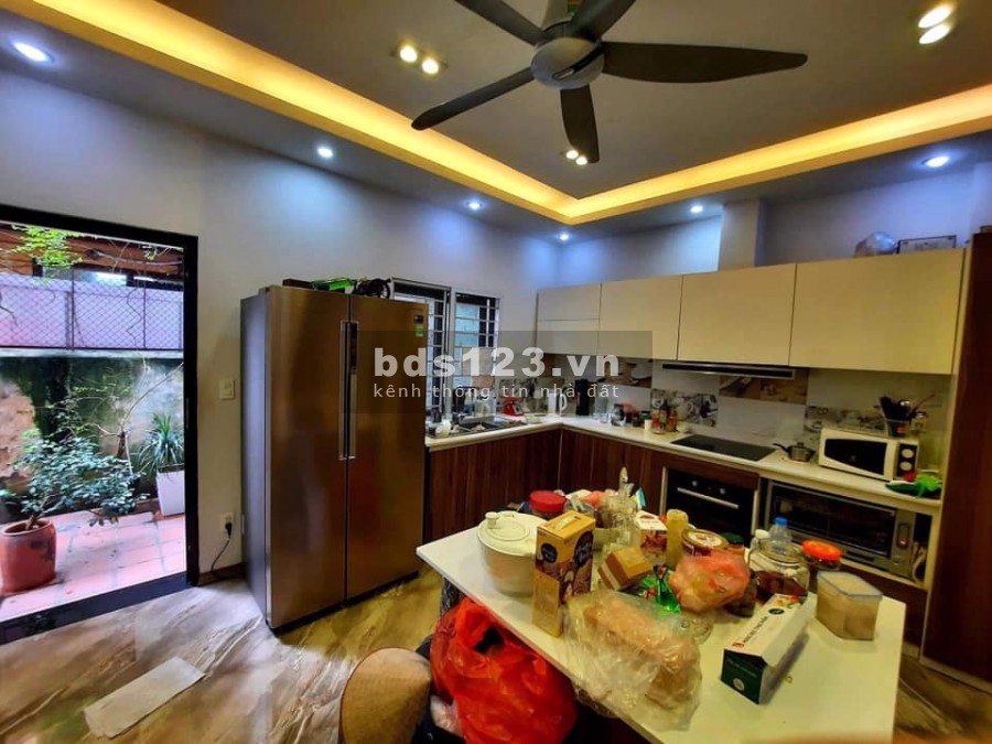 Bán nhà khu phân lô cán bộ cấp cao hộ khẩu Ba Đình thoáng trước sau