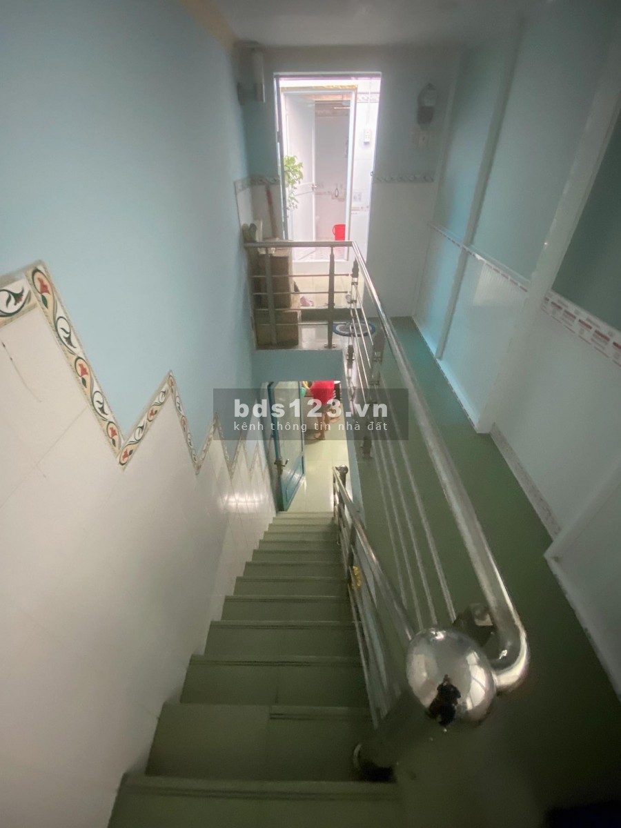 Gấp bán nhà Trần Hưng Đạo, Q5, Hẻm 6m (4 x 14m) chỉ 7 tỷ 3 TL