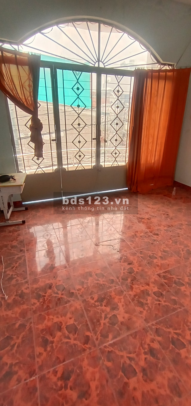 BÁN GẤP NHÀ HXH, Tân Phú, Huỳnh Thiện Lộc, 54m2, 5PN, Giá 5 tỷ, 0766516891
