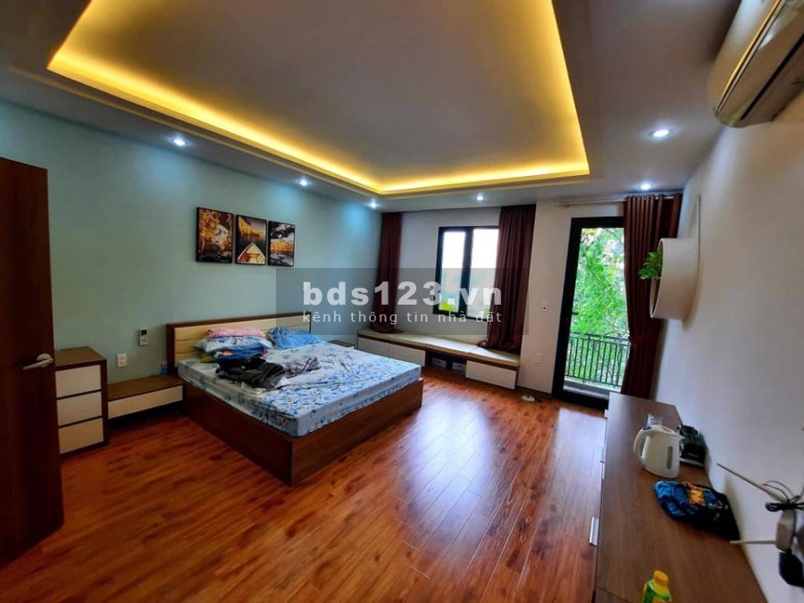 Bán nhà khu phân lô cán bộ cấp cao hộ khẩu Ba Đình thoáng trước sau