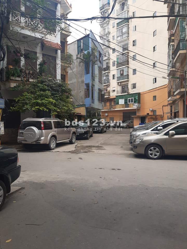 Bán nhà Phân lô VIP Hoàng Quốc Việt, 55m2, ô tô tránh đỗ, gara 7 chỗ