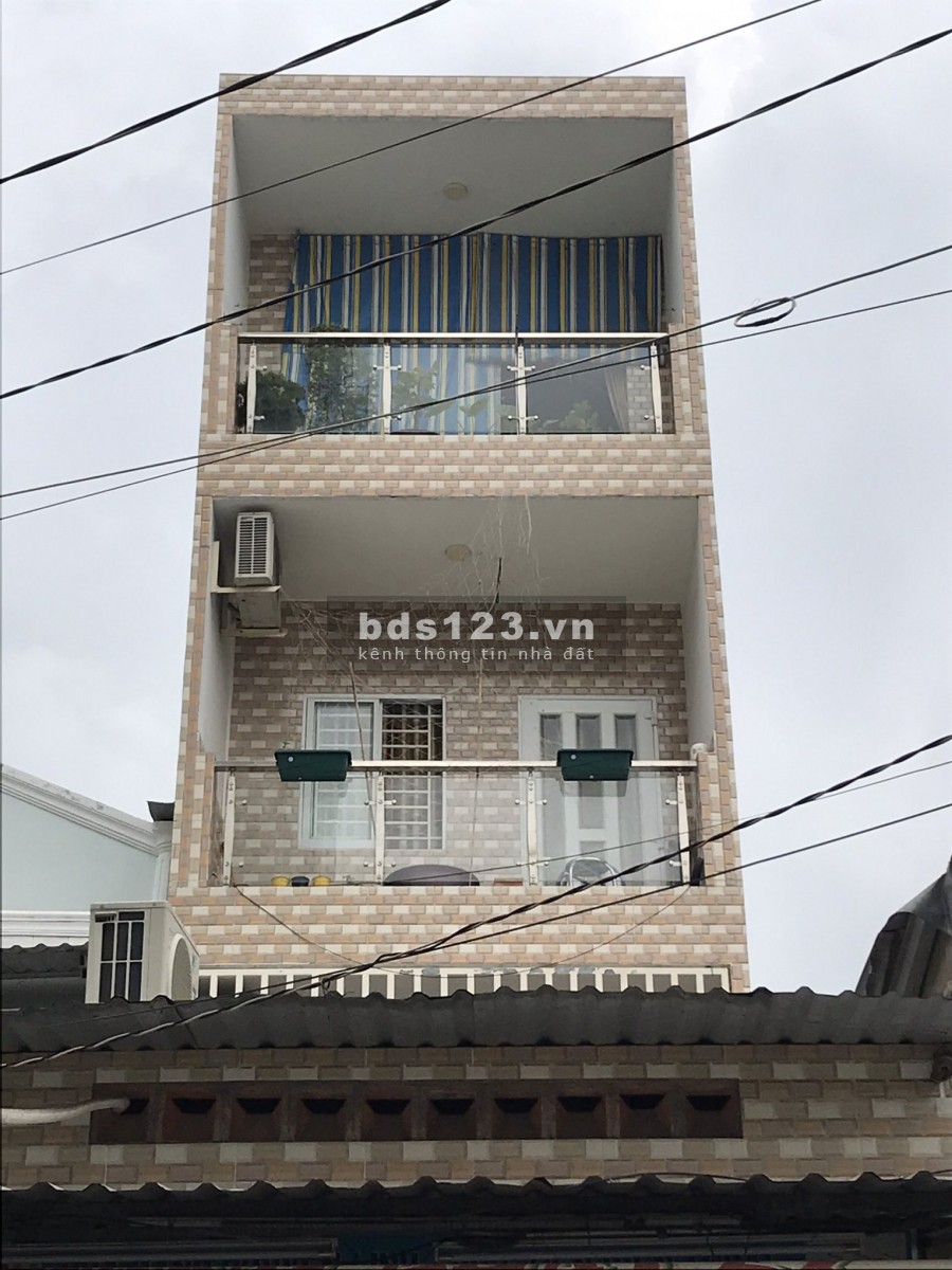 Bán nhà 52m2, 2 lầu, MT Tạ Quang Bửu, gần chợ Rạch Ông