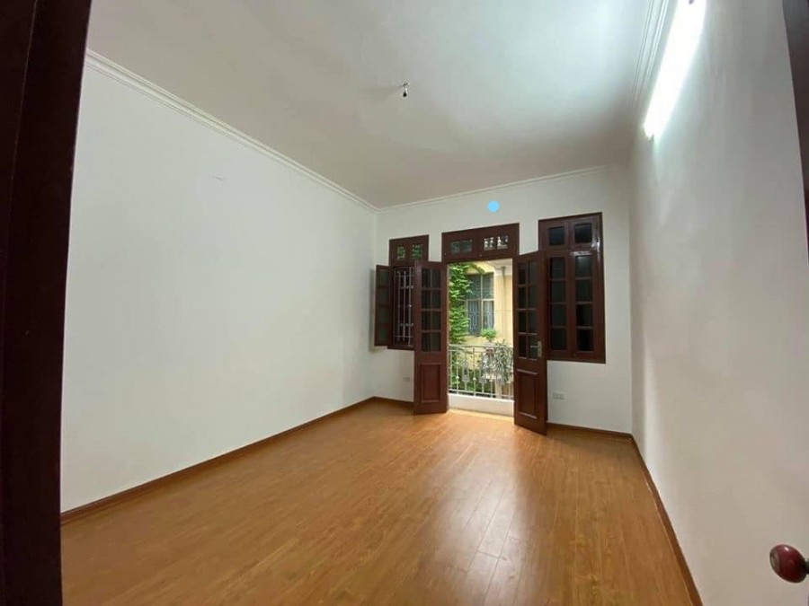 Bán nhanh nhà lê Trọng Tấn ô tô vào nhà KD VP 36m2x4 tầng MT4m gias5.3 tỷ