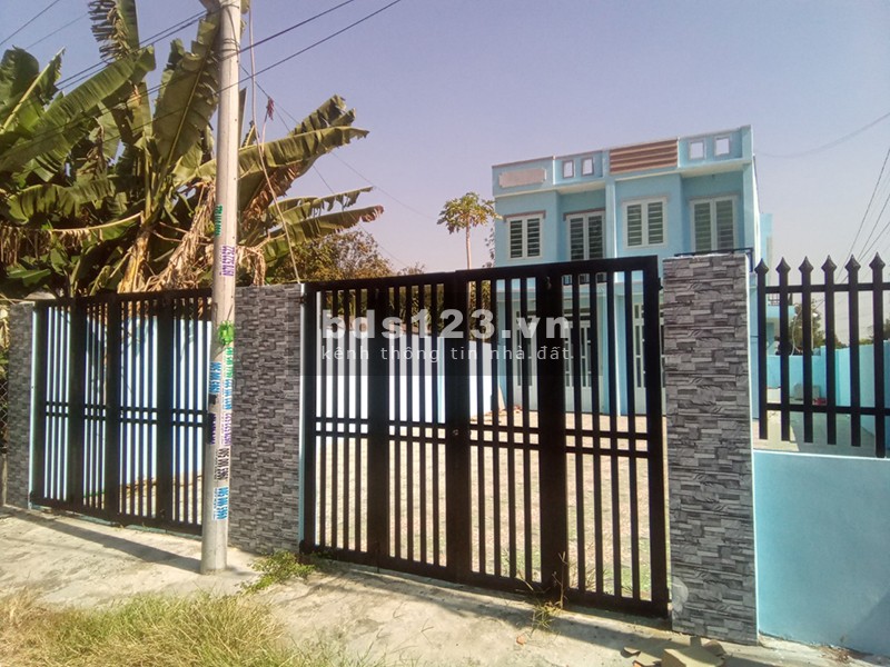 SỞ HỮU NGAY CĂN NHÀ PHỐ ĐẲNG CẤP THẬT DỄ DÀNG. CHỈ 650 TRIỆU. MỨC GIÁ VÔ CÙNG HẤP DẪN.