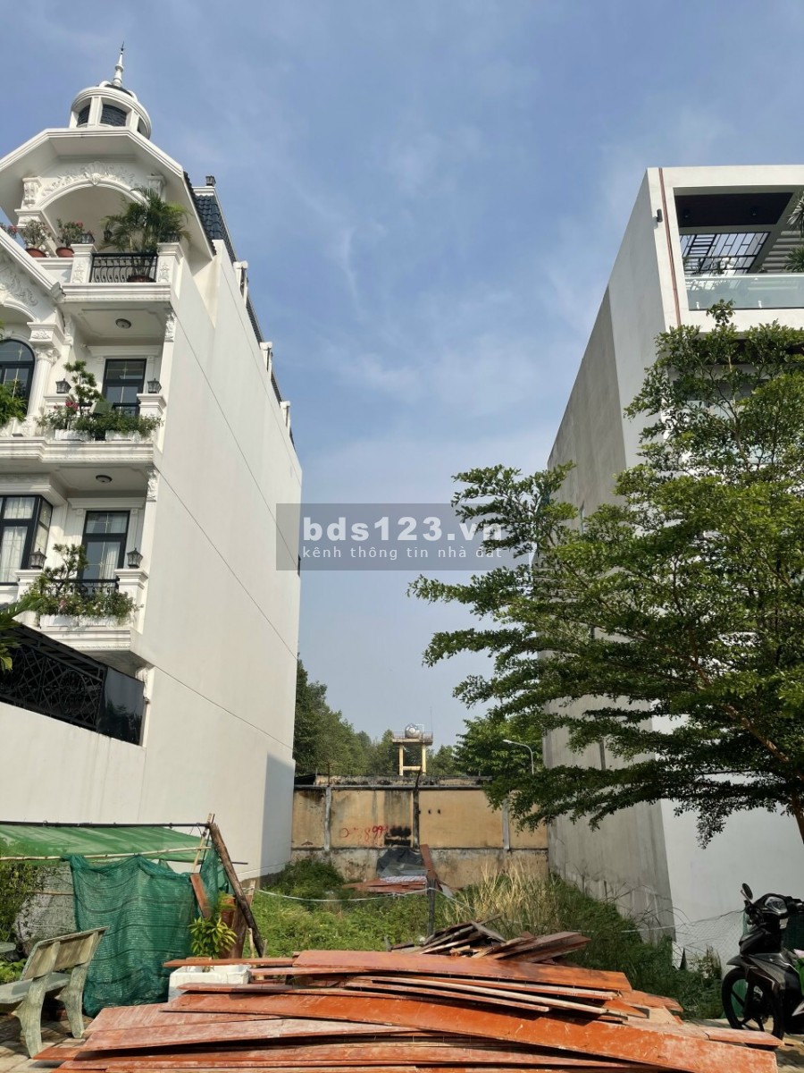 Bán khuôn đất mặt tiền Phan Huy Ích, P15, Tân Bình, DT: 5x20m Giá: 5.8 tỷ, sổ riêng GPXD: Hầm 8 lầu