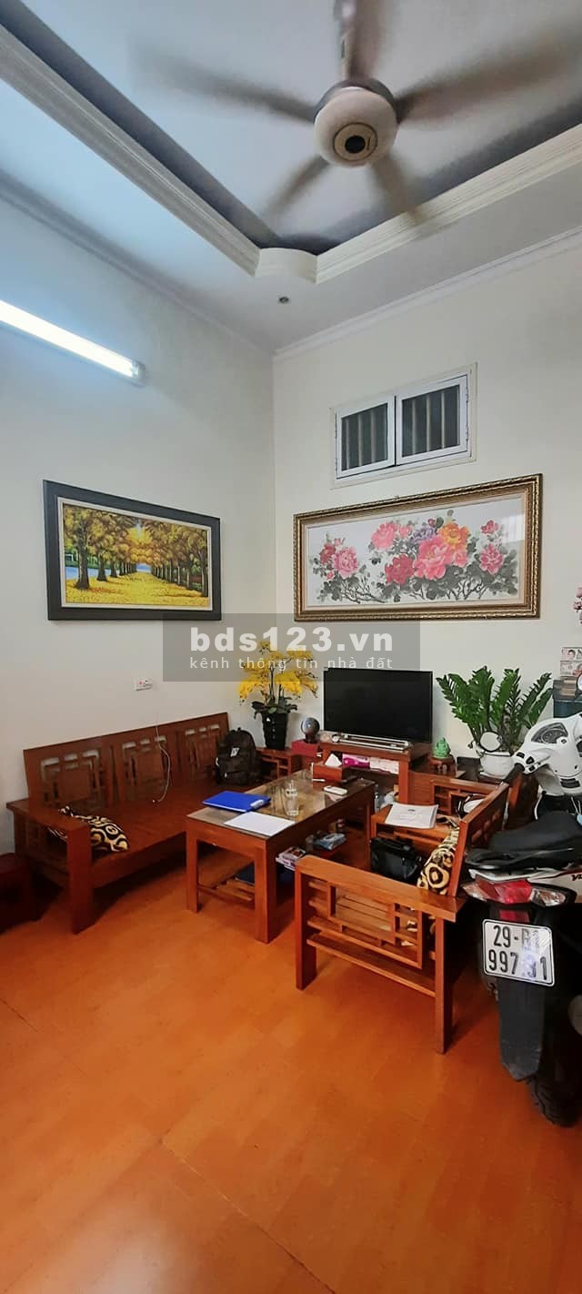Hoàng Hoa Thám. Ba Đình MẶT NGÕ THÔNG Ô TÔ KINH DOANH 40m2 chỉ 5.8 tỷ
