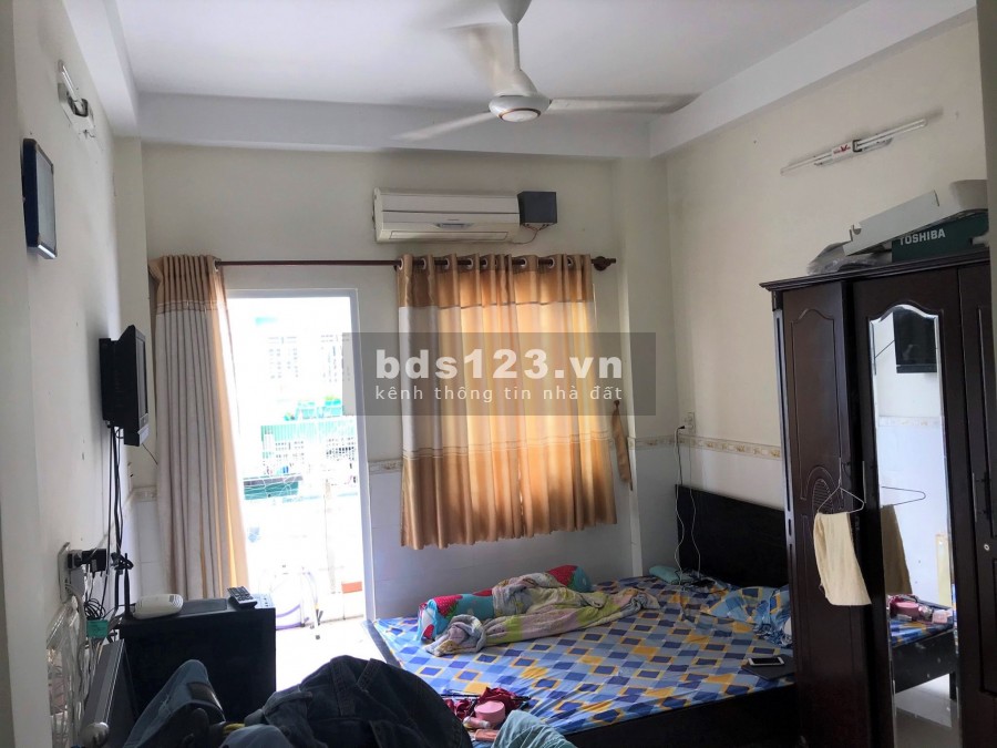 Bán nhà 52m2, 2 lầu, MT Tạ Quang Bửu, gần chợ Rạch Ông
