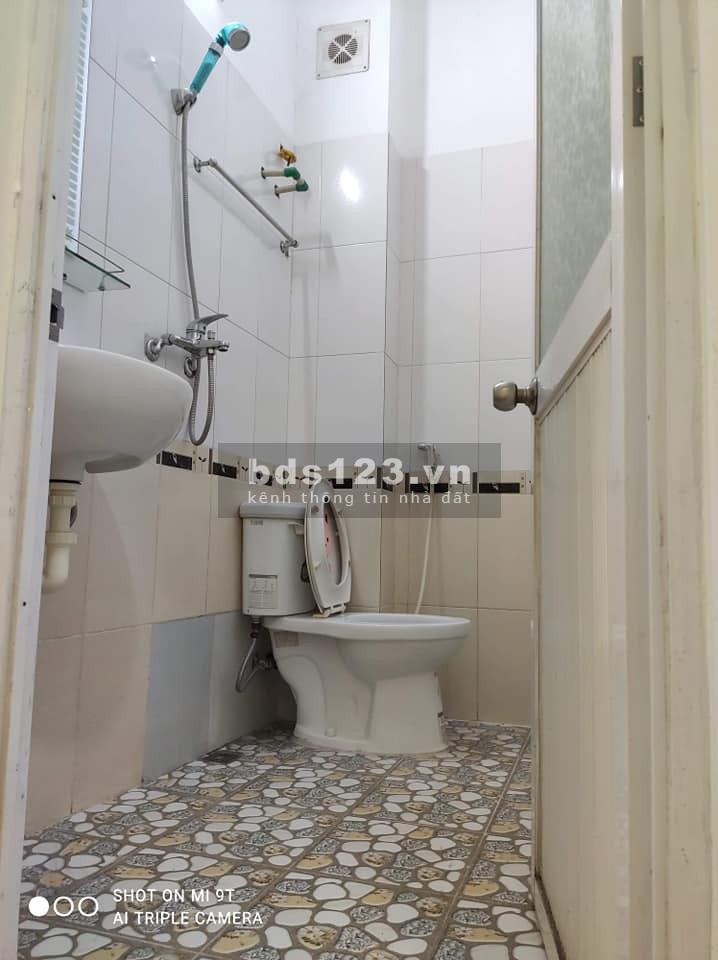 Bán nhà Nam dư ngõ thông ô tô tránh đỗ cách 10 m