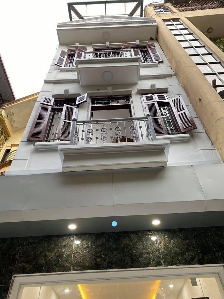 Bán nhanh nhà lê Trọng Tấn ô tô vào nhà KD VP 36m2x4 tầng MT4m gias5.3 tỷ