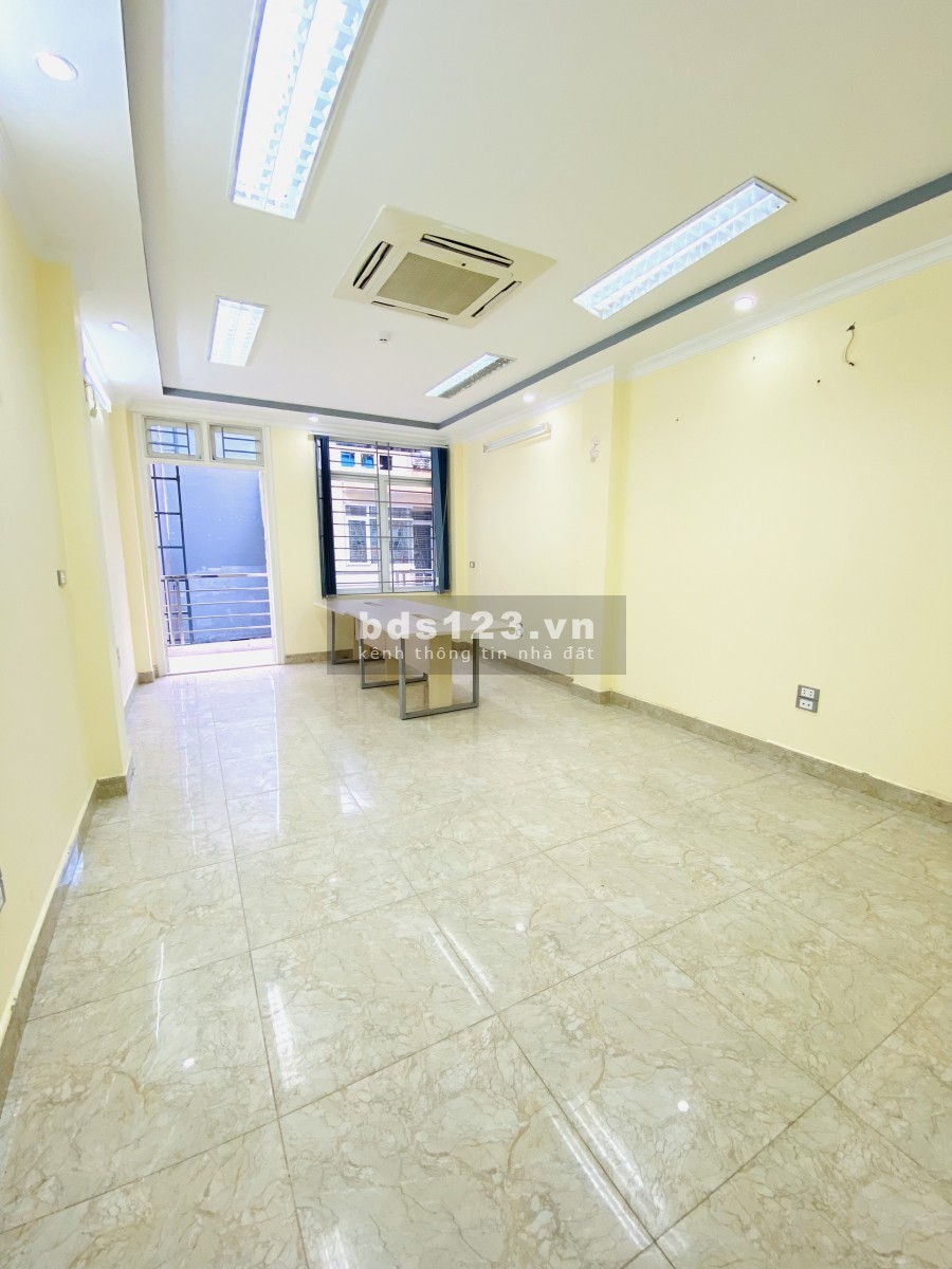 CC cho thuê sàn VP dt 35-200m2 tại 105 Nguyễn Xiển-Thanh xuân,Miễn phí ngay 01 năm phí Dịch Vụ