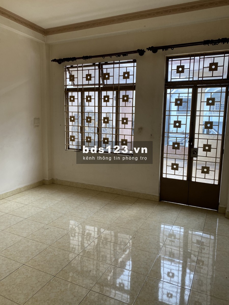 Cho nữ thuê nguyên lầu, 1PN, 1P SH, 2 ban công trước sau rộng