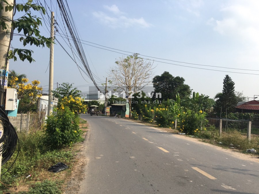 PHÁ SẢN.Cần bán gấp lô đất 135m2 Đ.Nguyễn Văn Dương TT Đức Hòa, 900TR, SHR