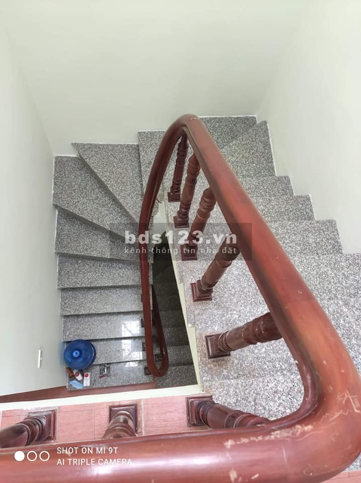 Bán nhà Nam dư ngõ thông ô tô tránh đỗ cách 10 m