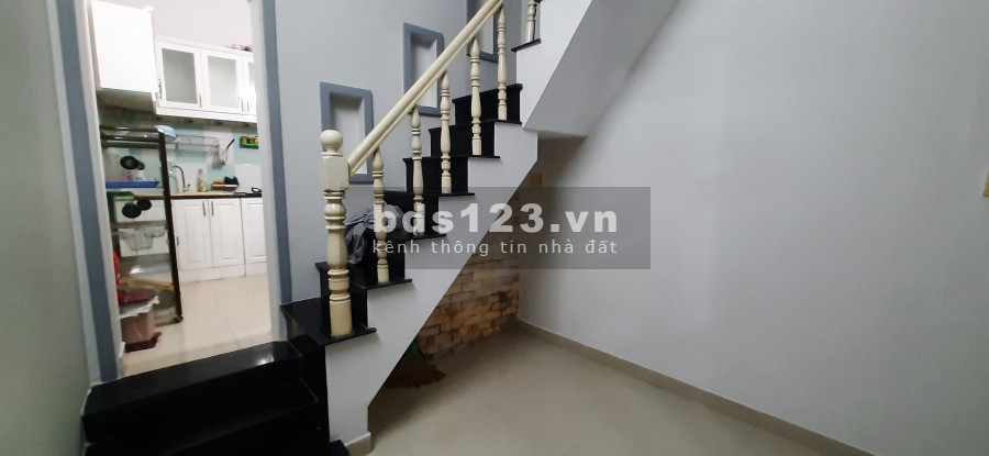Cho thuê nhà nguyên căn 1 trệt 1 lầu 36m2 đường Phạm Hữu Lầu, Quận 7