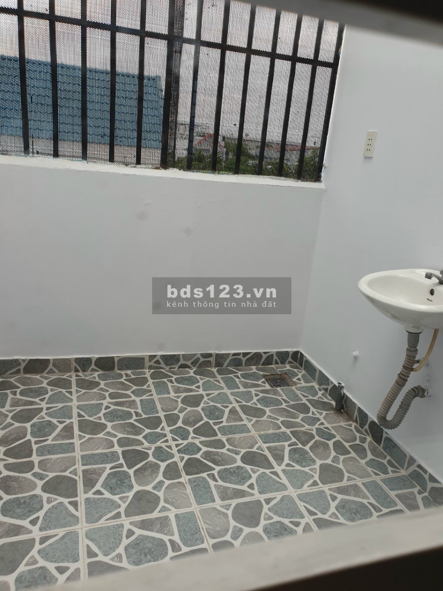 Cần tiền bán gấp nhà hóc môn giá 1tỷ2 56m2