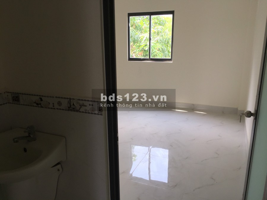 Nhà mới toanh. 1 Lầu Có thể lên Tấm. Sổ chính chủ