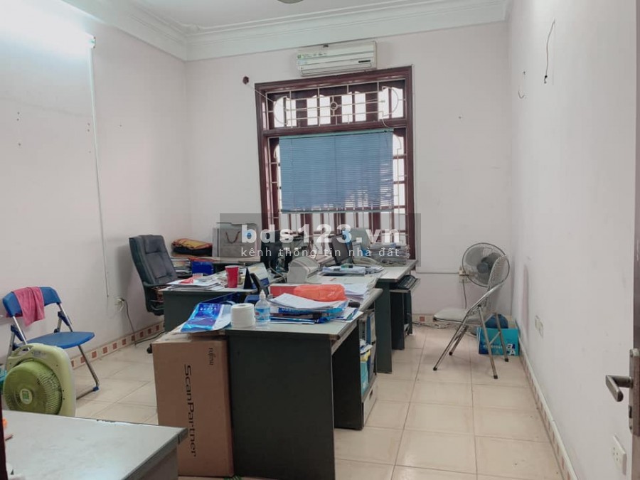Bán gấp nhà Tây Sơn, 70m2, 5T, MT4.7m, ô tô, vỉa hè, 14.5tỷ