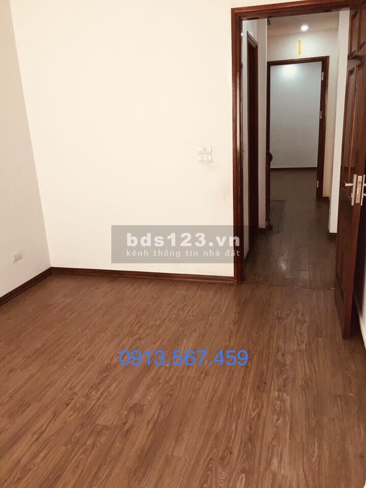 Nguyễn Sơn Nhà đẹp Khu VIP T/cục Hàng Không Nội thất 100% gỗ Lim, giá 3.75 tỷ