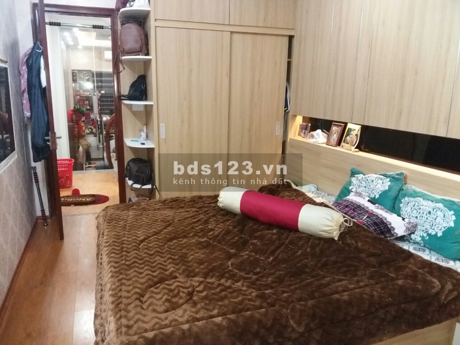Hoàng Liệt Ngõ thông ô tô đỗ cổng nhà mới koong full đồ cao cấp giá 3.2 tỷ