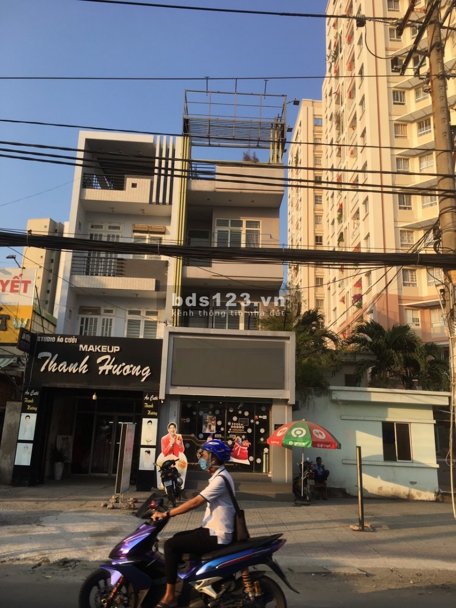 MT Đường Lê Văn Sỹ, Phường 2. DT: 35m2 suốt 2L