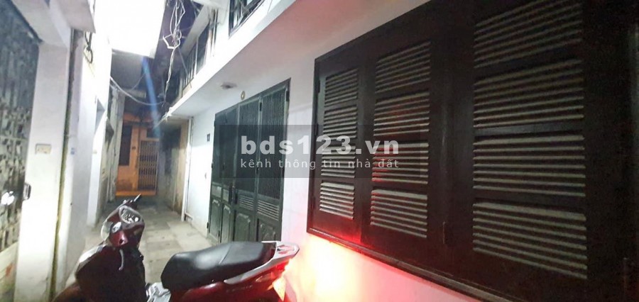 BÁN NHÀ 80M MẶT PHỐ - ĐANG CHO THUÊ 10tr/tháng
