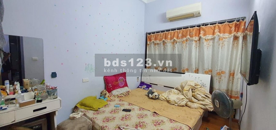 BÁN NHÀ 80M MẶT PHỐ - ĐANG CHO THUÊ 10tr/tháng