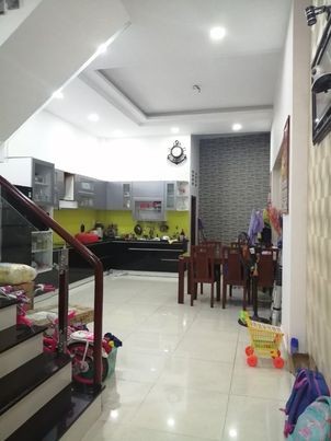 95 triệu/m sở hửu căn nhà 79m, ngang 4,55 , 3 lầu HXH Vườn Lài quận Tân Phú, quá rẻ.